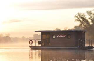 Фото Ботели Houseboats - apartament pływający w Marinie Oława г. Олава